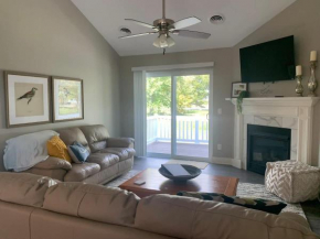 2 Bedroom Condo with Office